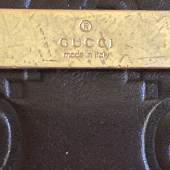 GUCCI Embossed Signature GG Leather Zippy Long Wallet - Picture 2 of 8